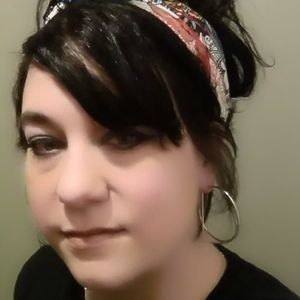 Meet your Posher, Rebecca